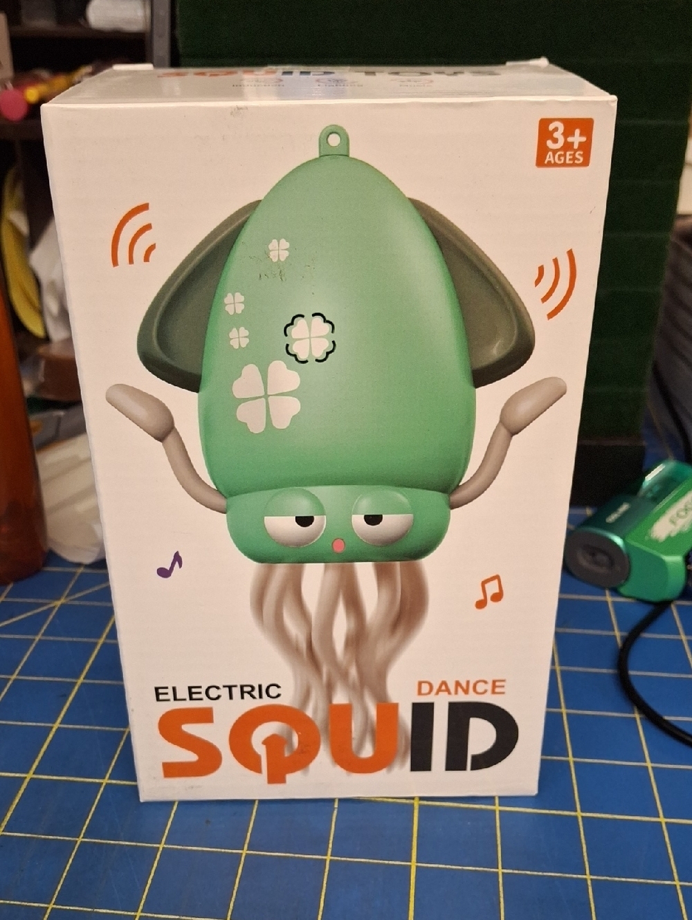 Electric Dance Squid 8" x 4.9" Toy 3+ - Mint Green New Sealed Box